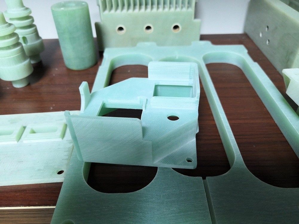 Lo strato laminato epossidico verde chiaro FR-4 di CNC i pezzi meccanici